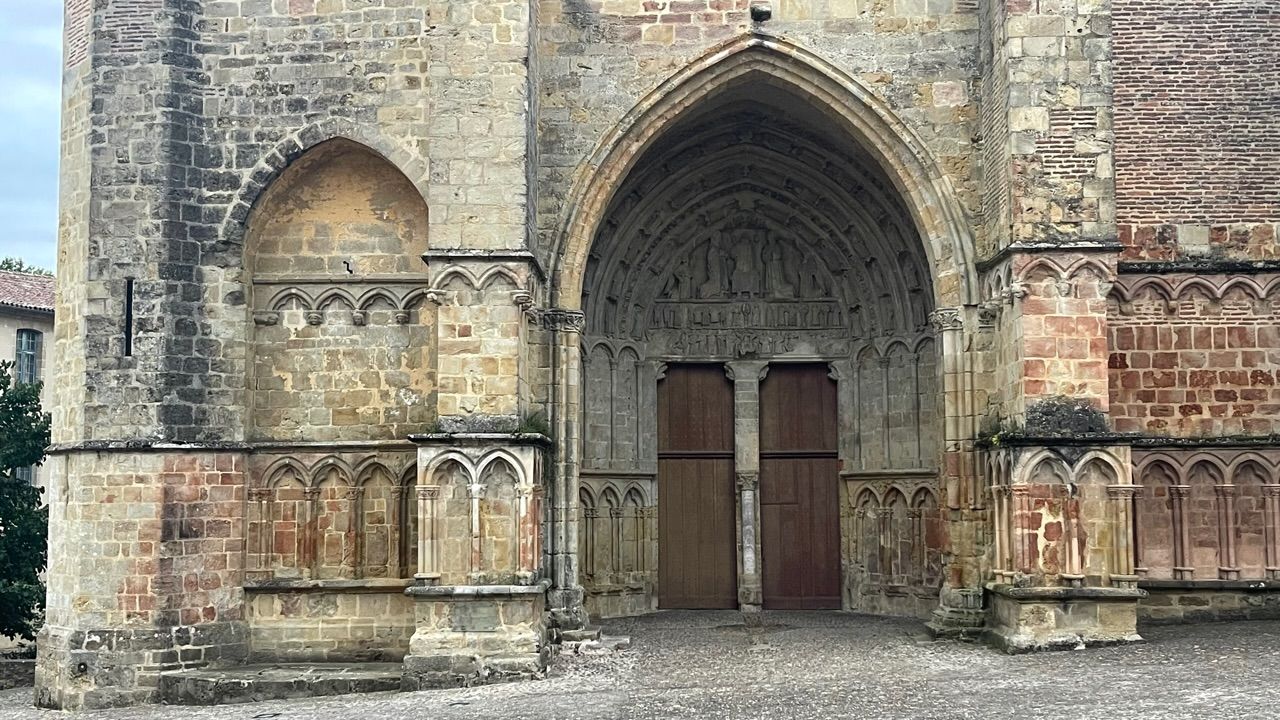 S04 - E03 De Aire-sur-l’Adour à Arzacq-Arrizaguet - des Landes à la porte du Béarn