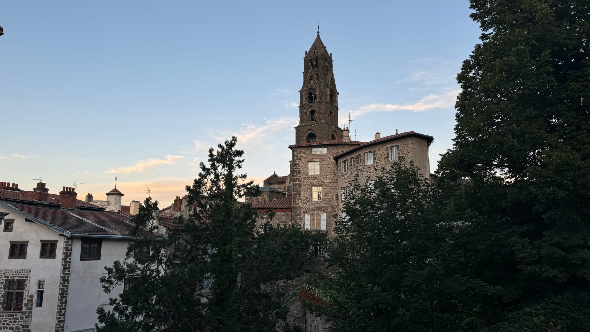 S01 - E01: Du Puy-en Velay au Monastier-sur-Gazeille 19 km