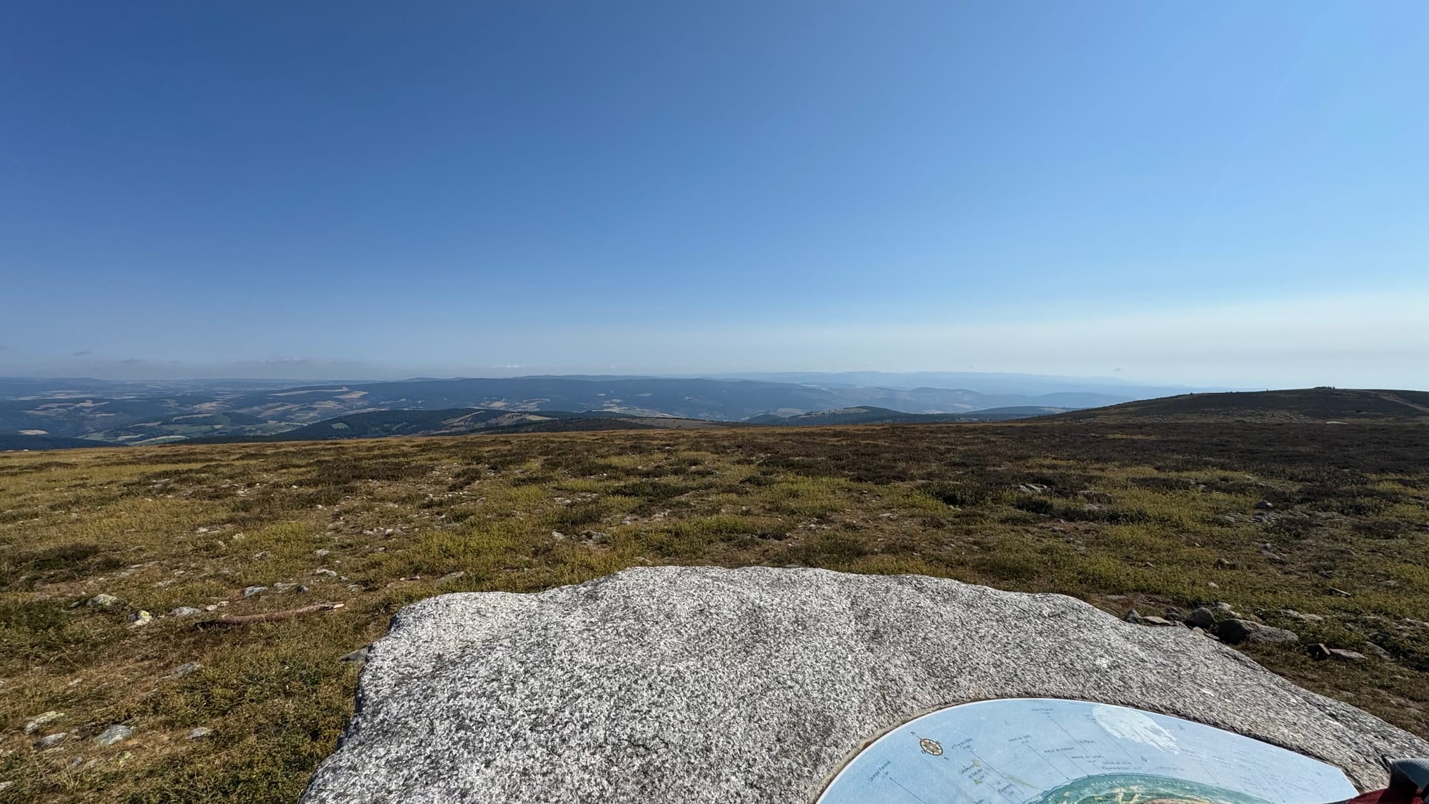 S02 - E02 De la station du Mont Lozère au Pont de Montvert-variante par le GR7 et la  plaine du Tarn-27 kilomètres