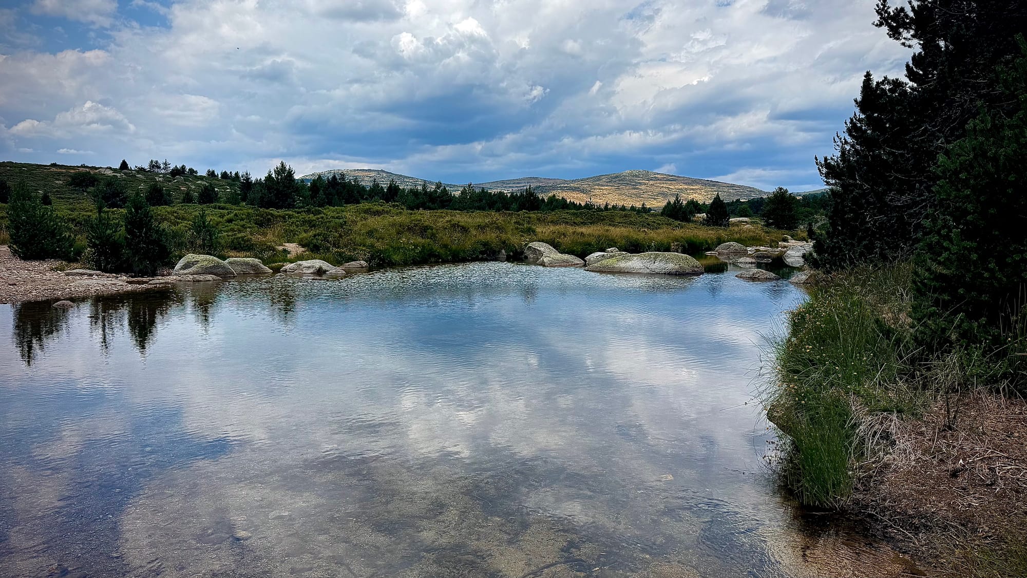 S02 - E02 De la station du Mont Lozère au Pont de Montvert-variante par le GR7 et la  plaine du Tarn-27 kilomètres