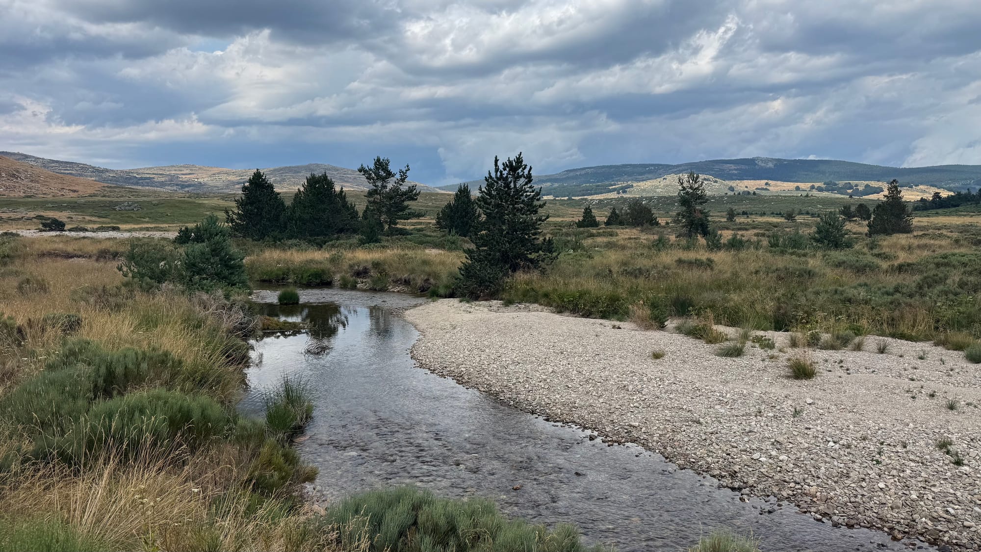 S02 - E02 De la station du Mont Lozère au Pont de Montvert-variante par le GR7 et la  plaine du Tarn-27 kilomètres
